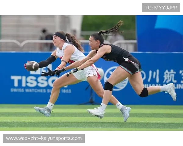 加拿大七人制橄榄球赛场表现赢得观众喝彩，加拿大橄榄球联盟球队